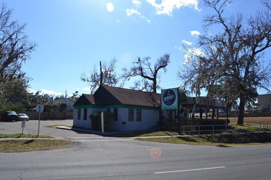 More Photos Of 2205 Apalachee Pky, Tallahassee Restaurant For Sale