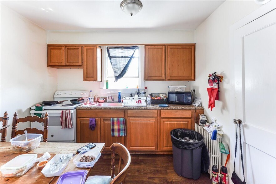 More Photos Of 1470 W Baltimore Pike, Toughkenamon Restaurant For Sale