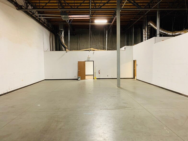 More Photos Of 14241-14261 Fern Ave, Chino Warehouse For Sale