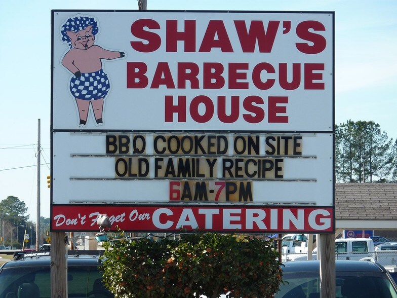 More Photos Of 202 West Blvd, Williamston Restaurant For Sale