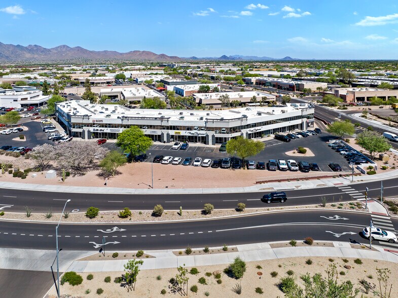 More Photos Of 15001 N Hayden Rd, Scottsdale Warehouse For Lease