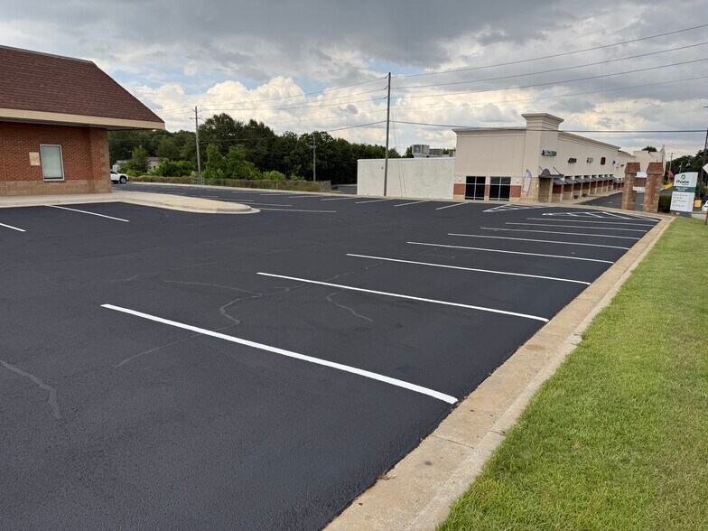 More Photos Of 922 E Jefferson St, Americus Medical For Lease