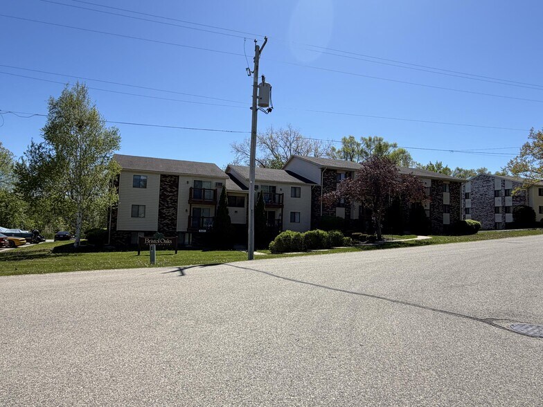 More Photos Of 8401 198th Ave, Bristol Apartments For Sale