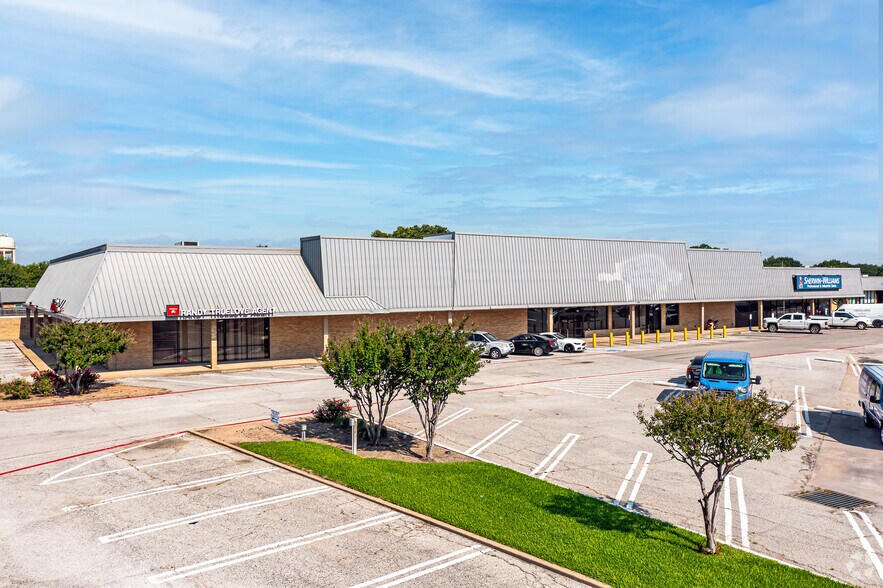 More Photos Of 5201 S Colony Blvd, The Colony Unknown For Lease