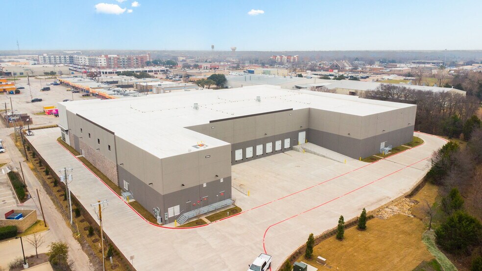 More Photos Of 3301 Enterprise Dr, Rowlett Warehouse For Sale