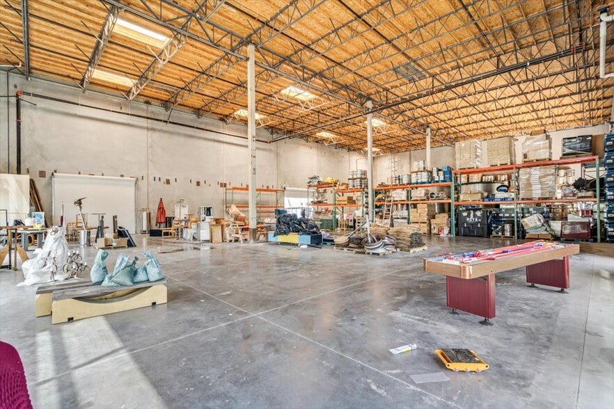 More Photos Of 2434 Fenton St, Chula Vista Showroom For Sale