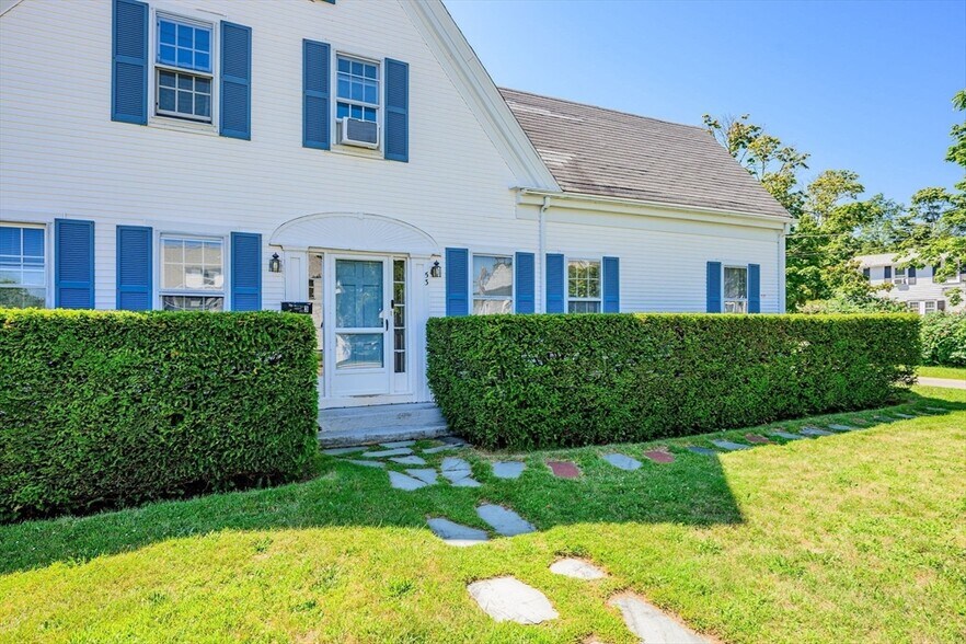 More Photos Of 53 School St, Hyannis Apartments For Sale