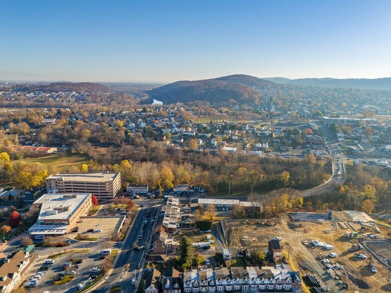 More Photos Of 1001-1015 S 5th St, Allentown Auto Repair For Sale