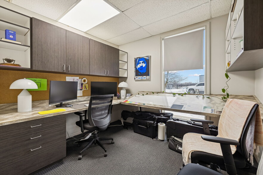 More Photos Of 411 Industrial Dr, White House Manufacturing For Sale
