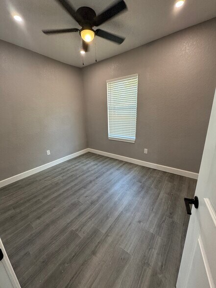 More Photos Of 136 Jack Pine St, Lake Wales Specialty For Sale