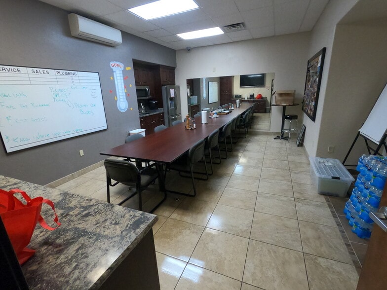 More Photos Of 13632 W Camino Del Sol, Sun City Freestanding For Sale