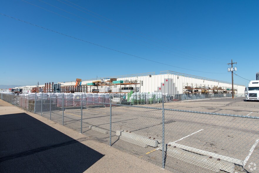 More Photos Of 11275 E 40th Ave, Denver Warehouse For Lease