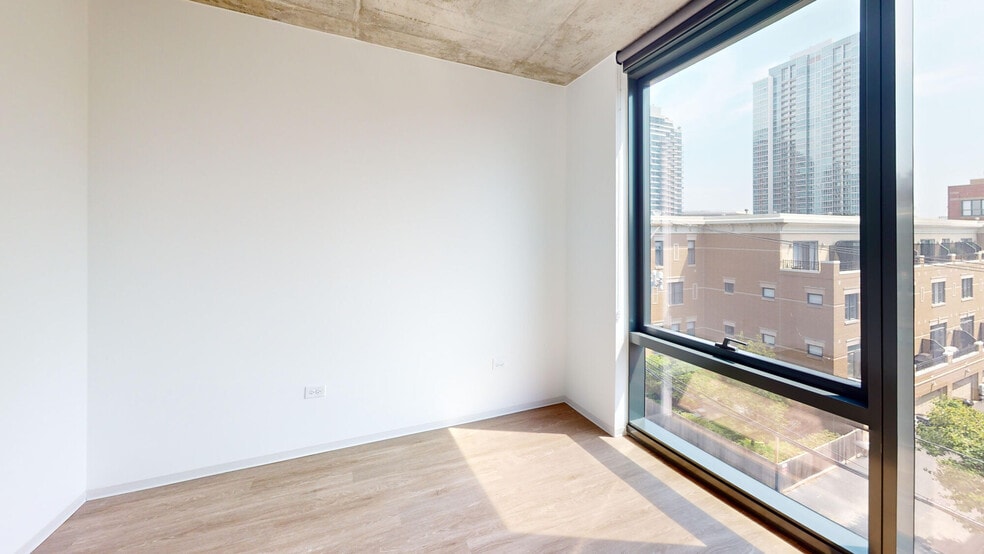 More Photos Of 1717 S Michigan Ave, Chicago Apartments For Lease