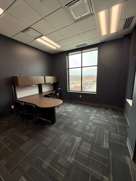 More Photos Of 575 Fallbrook Blvd, Lincoln General Retail For Lease