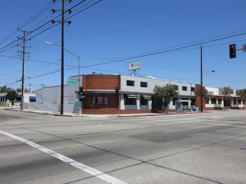 Primary Photo Of 2201 N Hollywood Way, Burbank Showroom For Lease