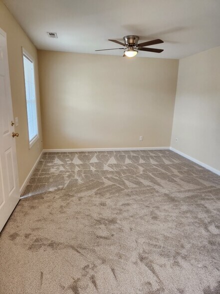 More Photos Of 18 Blossom Ln, Rossville Multifamily For Sale