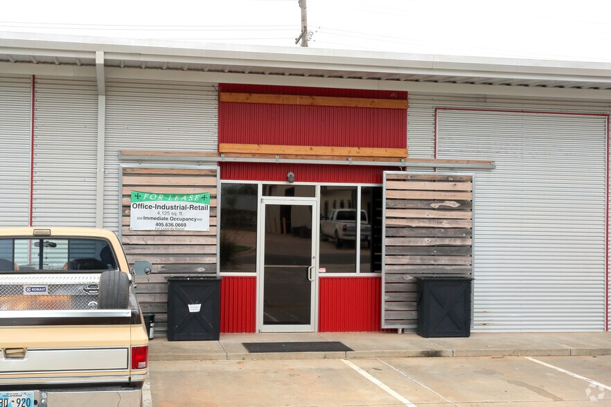 More Photos Of 44 NE 51st St, Oklahoma City Light Distribution For Lease
