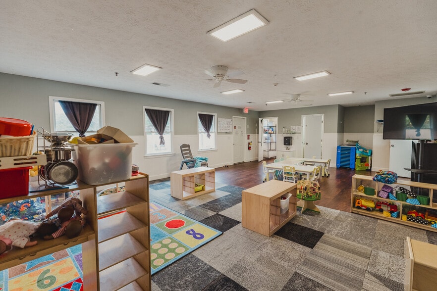 More Photos Of 62 Wax Rd, Silver Creek Daycare Center For Sale