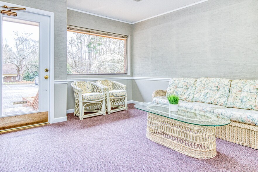 11205 Alpharetta Hwy, Roswell, GA 30076 Office