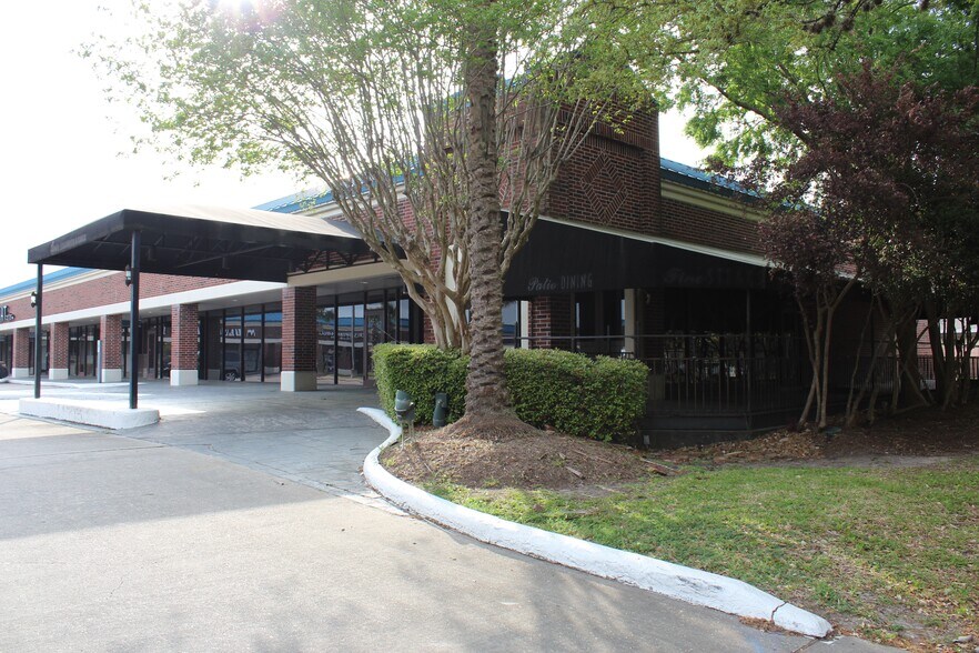 More Photos Of 411-495 Bay Area Blvd, Houston Unknown For Lease