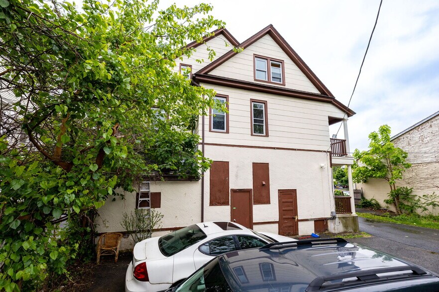 More Photos Of 704-708 Sumner Ave, Springfield Office Residential For Sale