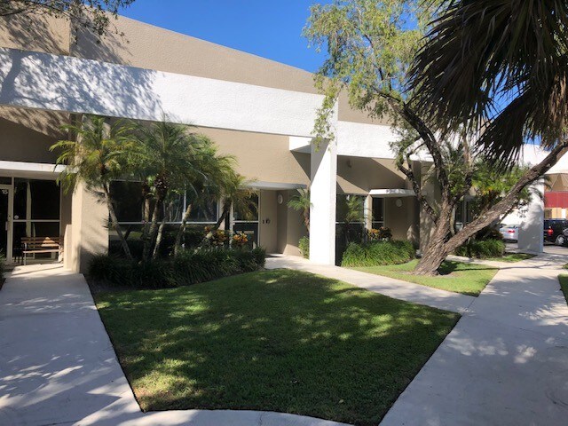 More Photos Of 880 Jupiter Park Dr, Jupiter Light Manufacturing For Sale