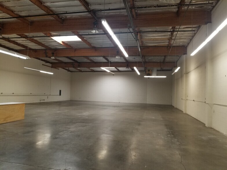 More Photos Of 707 Heinz Ave, Berkeley Warehouse For Lease
