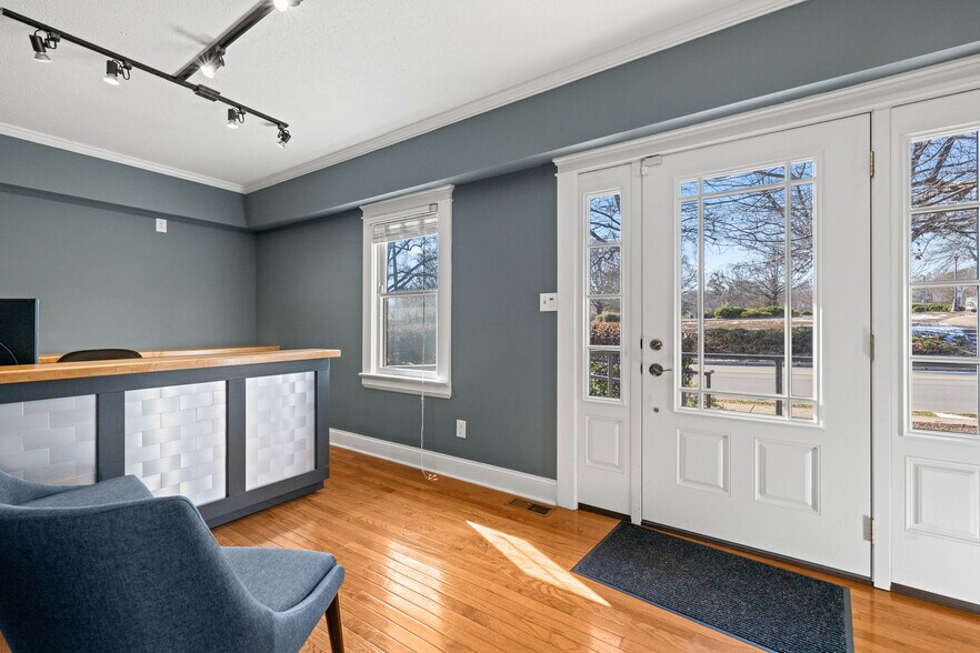 More Photos Of 708 St Marys St, Raleigh Office For Sale
