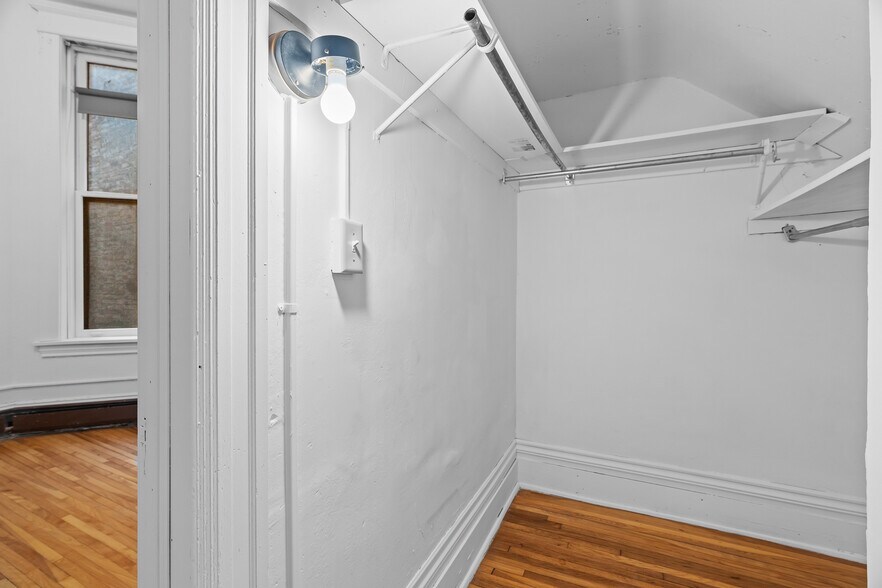 More Photos Of 583 Holly Ave, Saint Paul Apartments For Sale