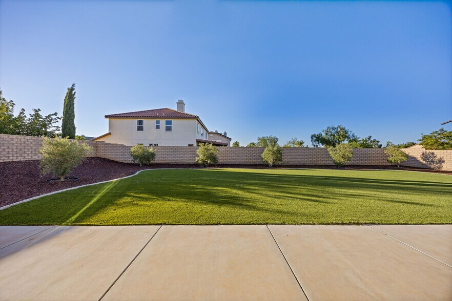 More Photos Of 4375 W Avenue M11, Lancaster Rehabilitation Center For Sale