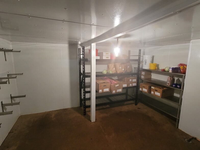 More Photos Of 153 Main St, Bowlus Convenience Store For Sale