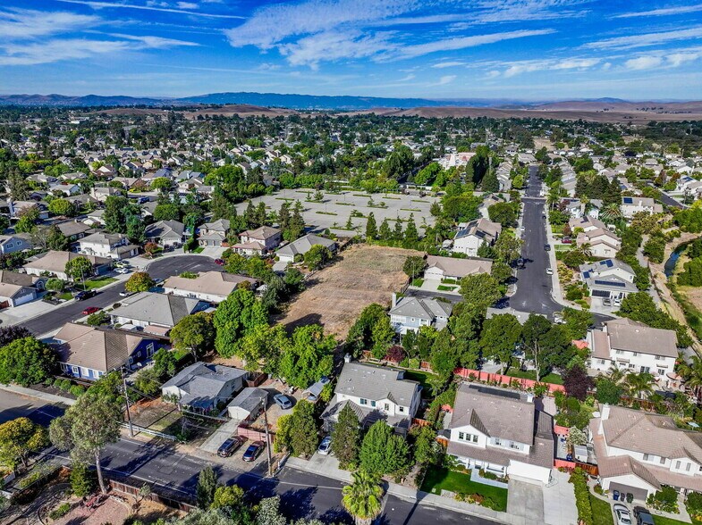 More Photos Of 1080 Central Ave, Livermore Land For Sale