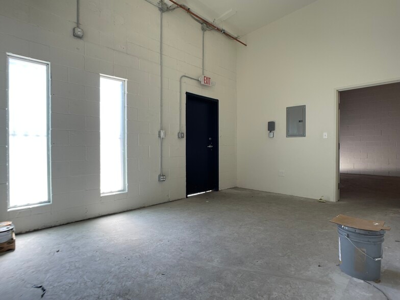 More Photos Of 2663 Seaman Ave, South El Monte Warehouse For Lease