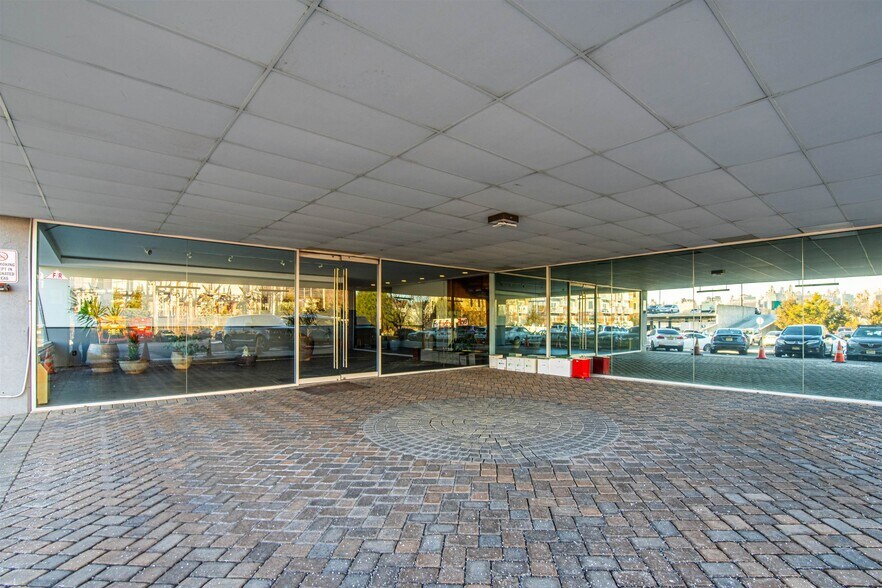 More Photos Of 7701 Marine Rd, North Bergen Office For Lease