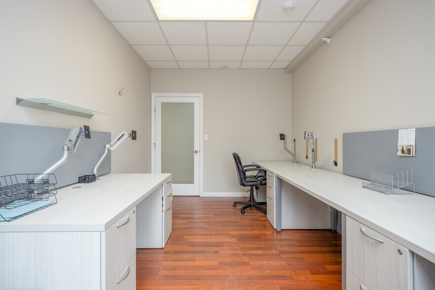 More Photos Of 516 NY-303, Orangeburg Medical For Lease
