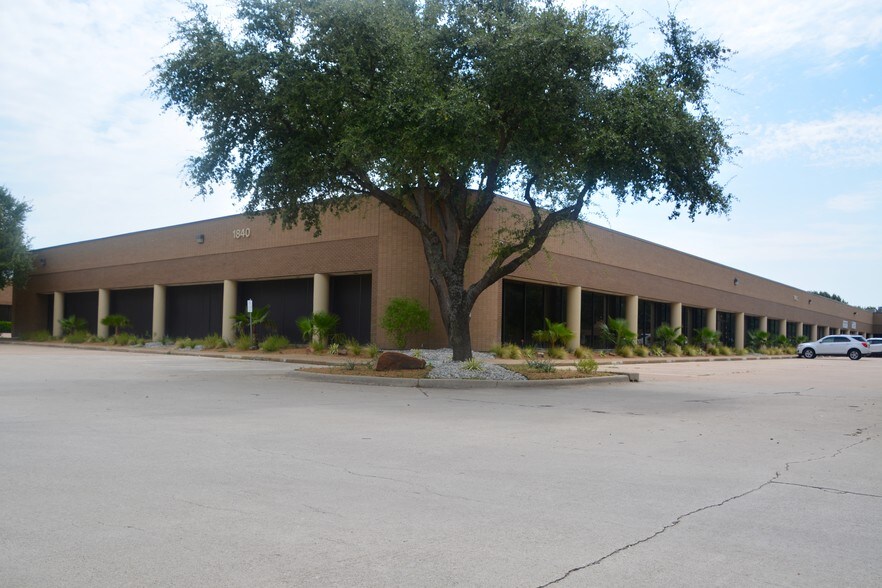 More Photos Of 1840 N Greenville Ave, Richardson Office For Sale