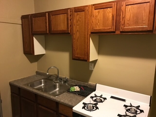 More Photos Of 7648 S Phillips Ave, Chicago Apartments For Sale