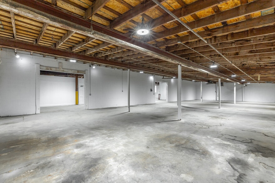More Photos Of 3715 Calhoun Ave, Chattanooga Manufacturing For Lease