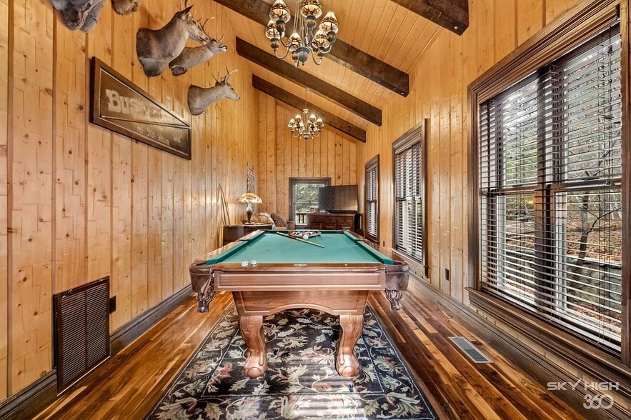 More Photos Of 3134 E Van Buren, Eureka Springs Hotel For Sale