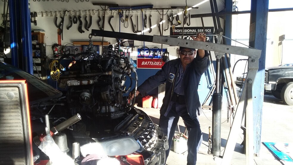 More Photos Of 10837 S Vermont Ave, Los Angeles Auto Repair For Lease