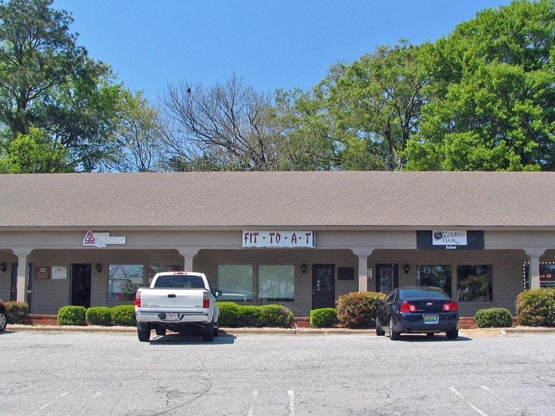 More Photos Of 3551 Macon Rd, Columbus Freestanding For Lease