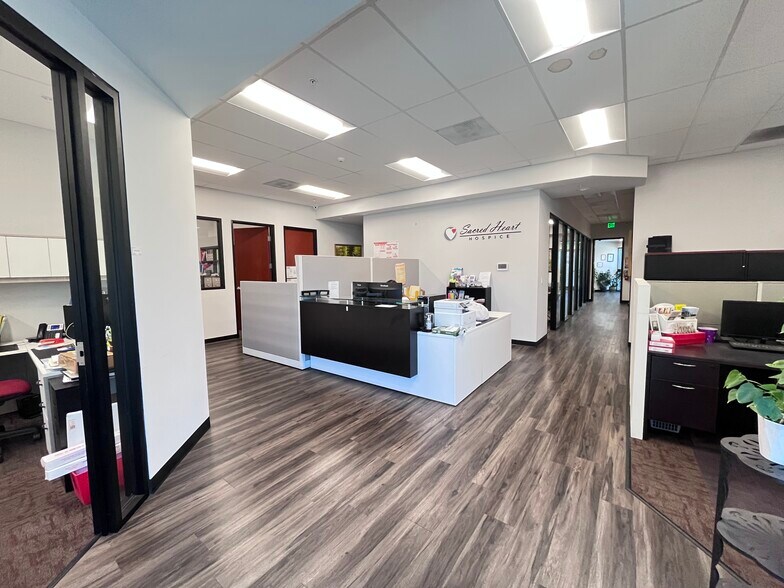 More Photos Of 1935 Chicago Ave, Riverside Office For Sale
