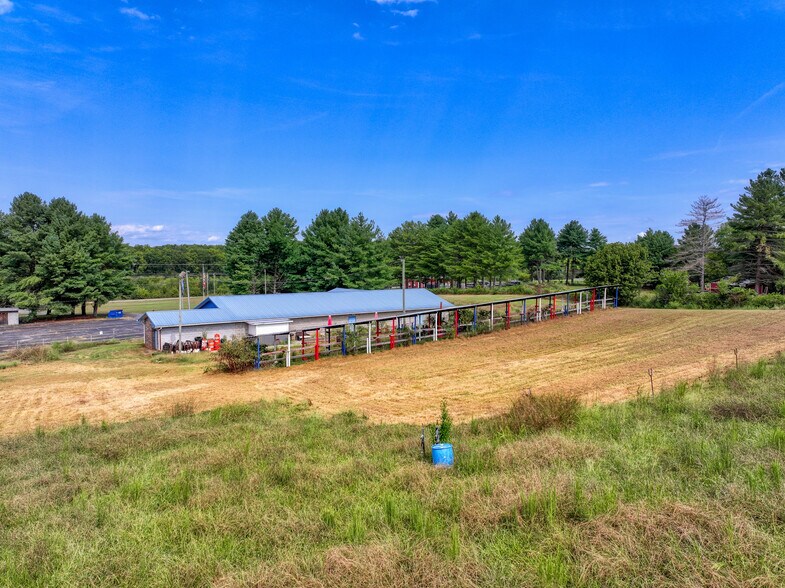 More Photos Of 10769 W Lee Hwy, Loudon Loft Creative Space For Sale
