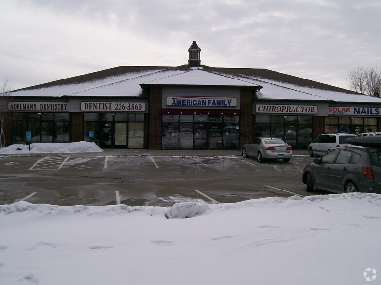 More Photos Of 14247 O'Connell Ct, Savage General Retail For Lease