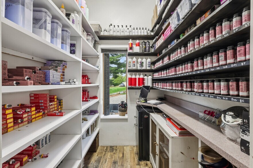 More Photos Of 30 Terrace Ave, Leechburg Office For Sale