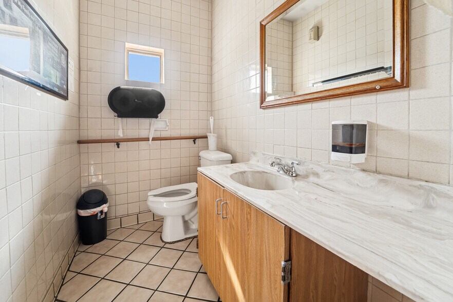 More Photos Of E9102 State Road 96 Hwy, Fremont Restaurant For Sale