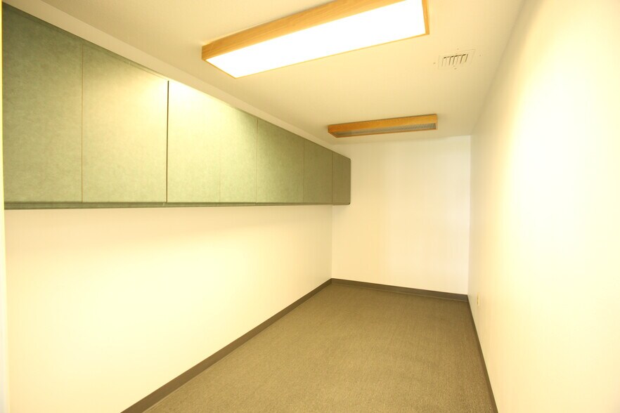 More Photos Of 7731 SE 59th Ct, Ocala Warehouse For Lease