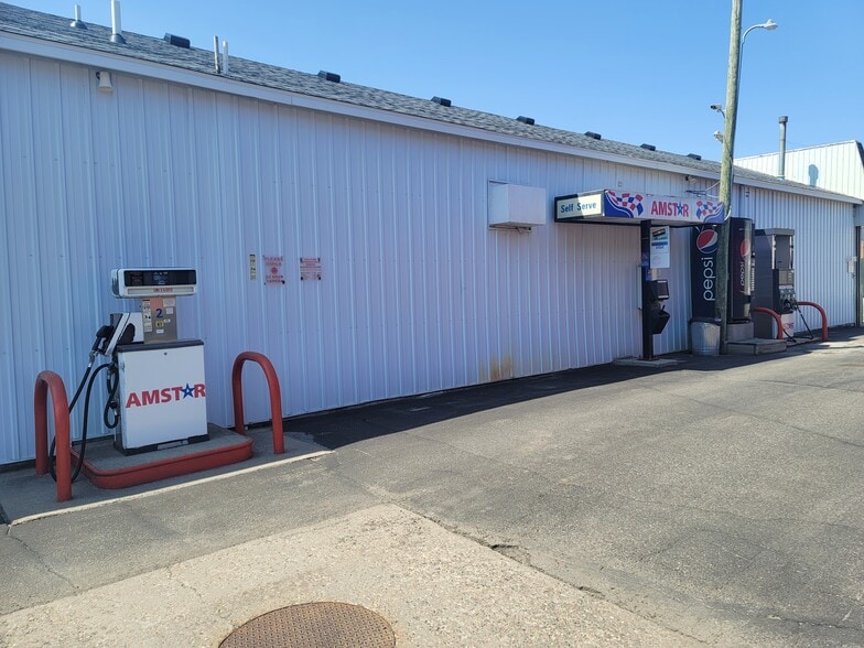 More Photos Of 153 Main St, Bowlus Convenience Store For Sale