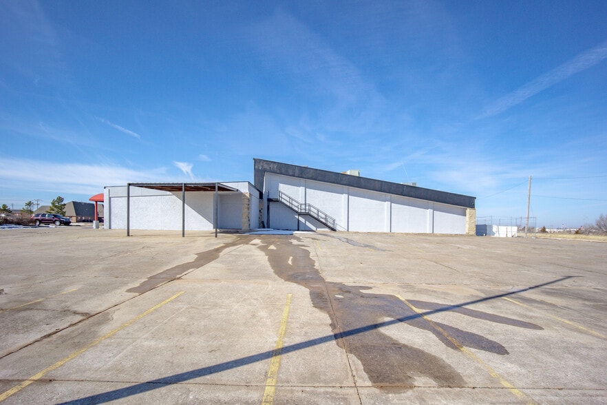 More Photos Of 6825 W Wilshire Blvd, Oklahoma City Theater Concert Hall For Sale