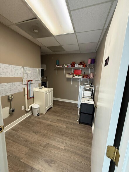 More Photos Of 1100 Logger Ct, Raleigh Office For Lease